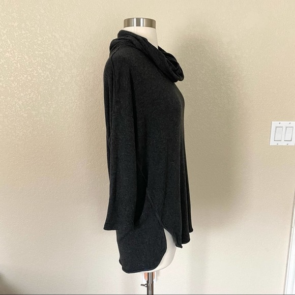 LOU & GREY Cowl Neck Lightweight Knit Top Size Small - Picture 6 of 9